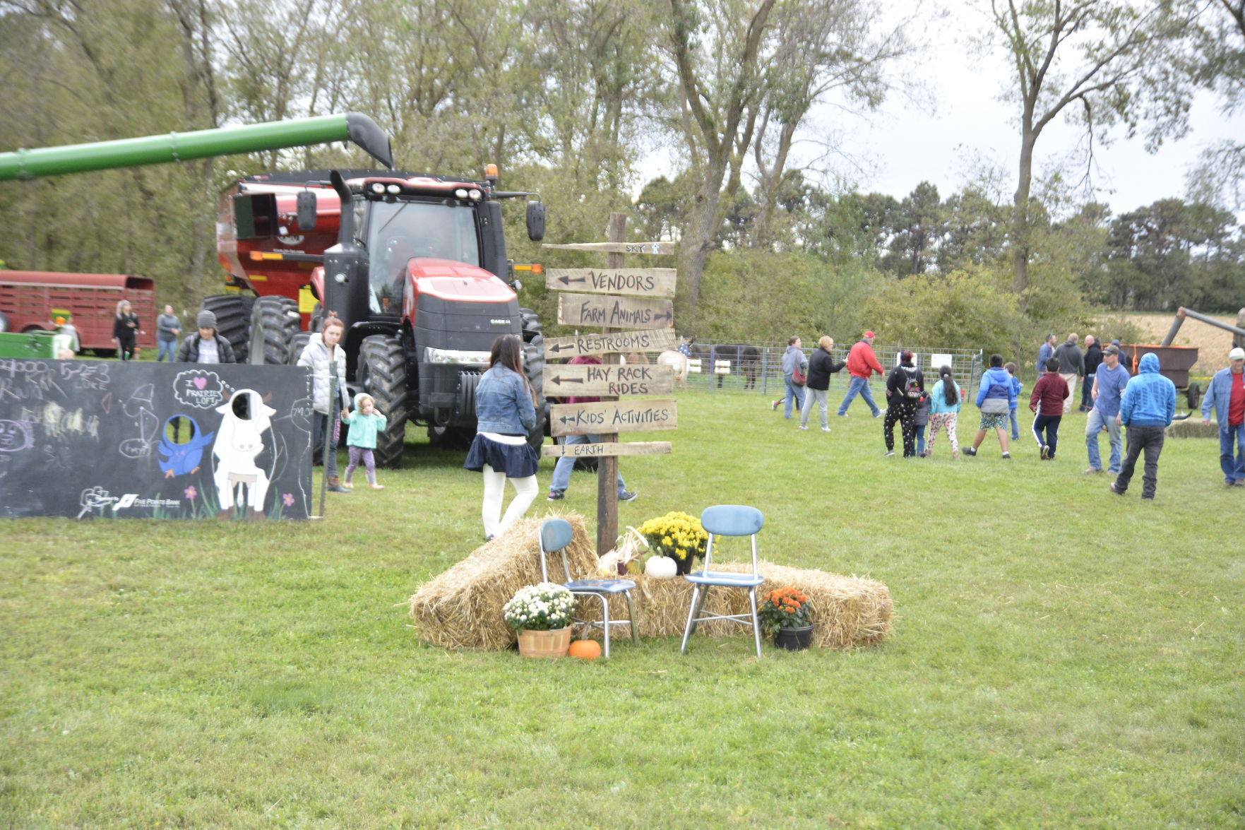 10-6-19 Prairie Loft HarvestFest (56).JPG